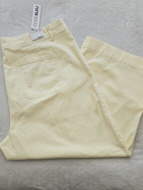 Code Bleu Wide Leg Cropped Stretched Plus Pant: Pastel Yellow: 20W‎